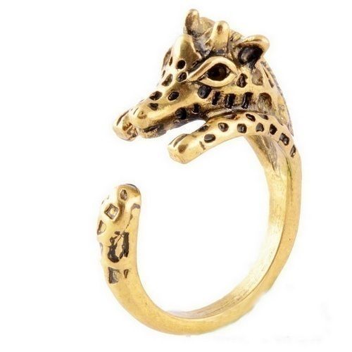 knuckle-ring-giraffe
