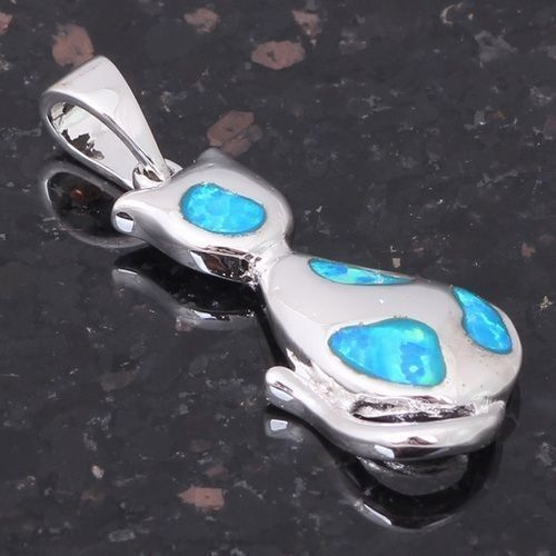 opaal-ketting-hanger-kat-met-blauwe-vuur-silver-plated