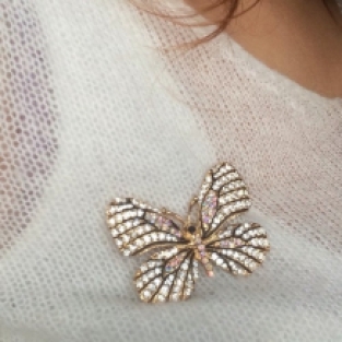 goudkleurige dames luxe broche vlinder met zirkonia