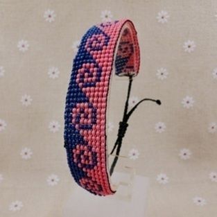 ibiza-armbandje-kleine-kralen-handgemaakt-met-patroon