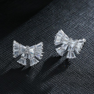 oorbellen-knopjes-zilveren-super-blingbling-vlinderstrik-met-zirkonia-S925-platinum-plated